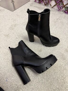 X2B Black Chunky Heel Ankle Boots - Women's Fashion Booties